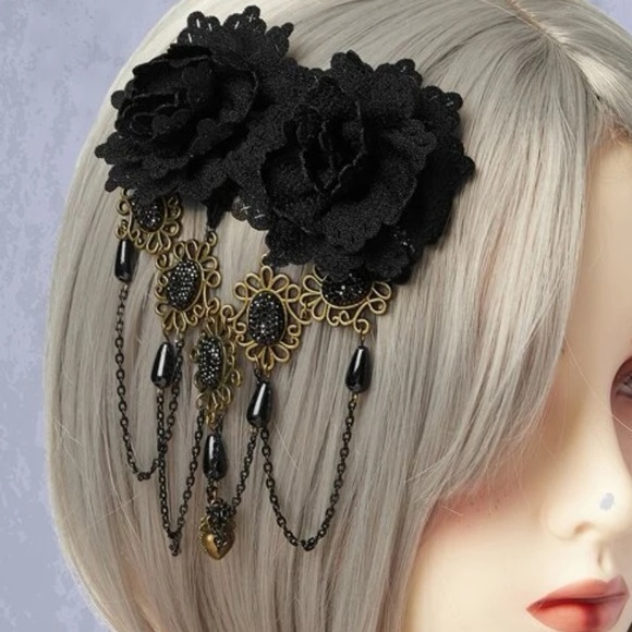 Gothic Punk style French clip w/ black fabric roses & dangling chains / pendants - Picture 1 of 5